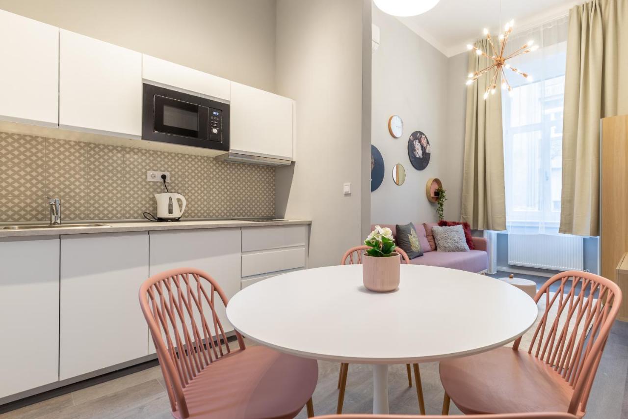 W33 - Prime Location - Comfortable Quality Apartments By Bqa Budapest Extérieur photo