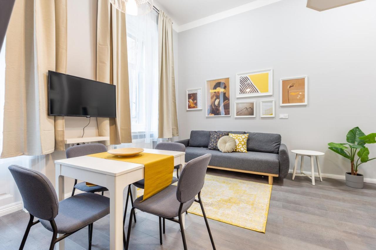 W33 - Prime Location - Comfortable Quality Apartments By Bqa Budapest Extérieur photo